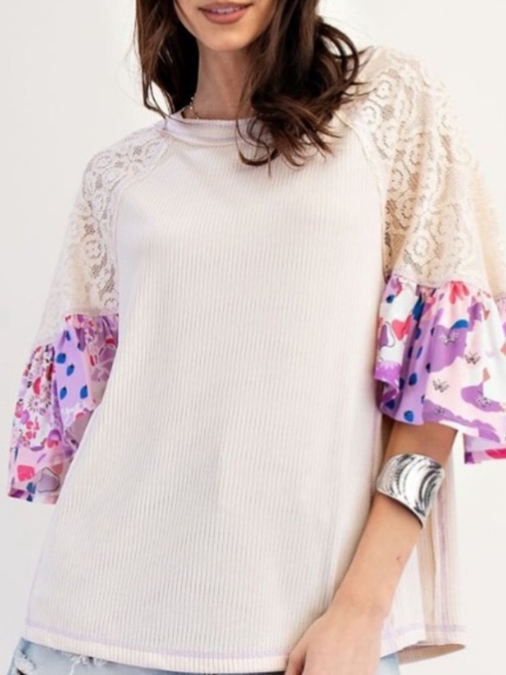 141 easel Lace & Print Flutter Sleeve Tunic in Light Purple